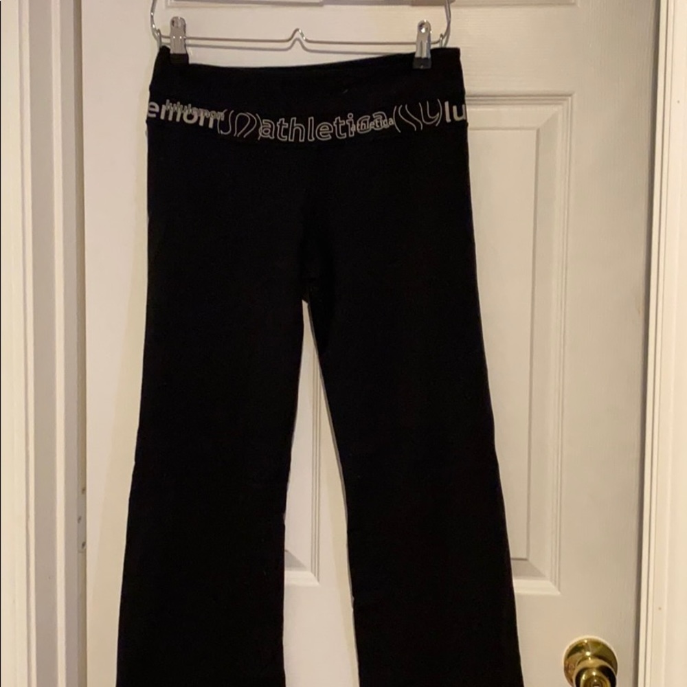 Lululemon size 8 regular reversible yoga pants